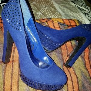 Royal blue pumps